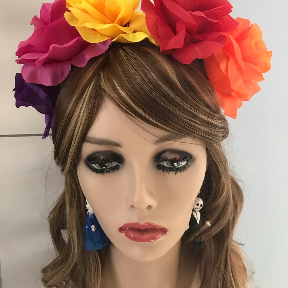 Dia de los Muertos earrings Lots of Detail
